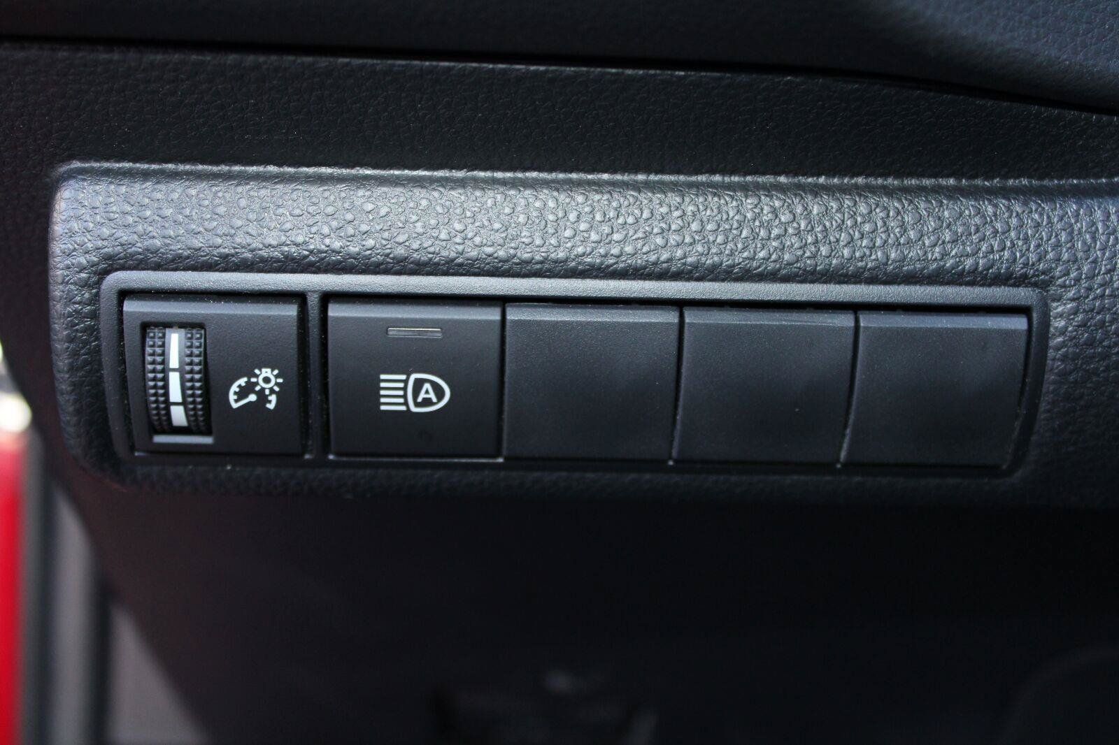 Certified 2025 Toyota Corolla LE w/ LE Premium Package FWD image 18