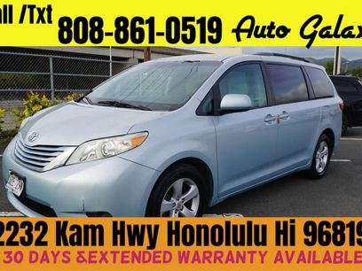 Used 2017 Toyota Sienna LE