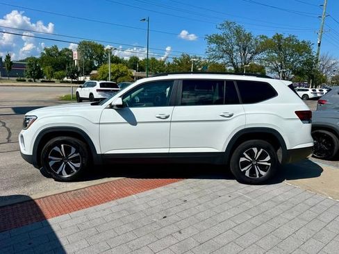 Used 2024 Volkswagen Atlas SE FWD image 4