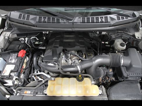 Used 2018 Ford F150 XLT w/ Equipment Group 302A Luxury AWD/4WD image 23