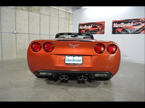 Used 2006 Chevrolet Corvette Convertible w/ Preferred Equipment Group RWD image 8