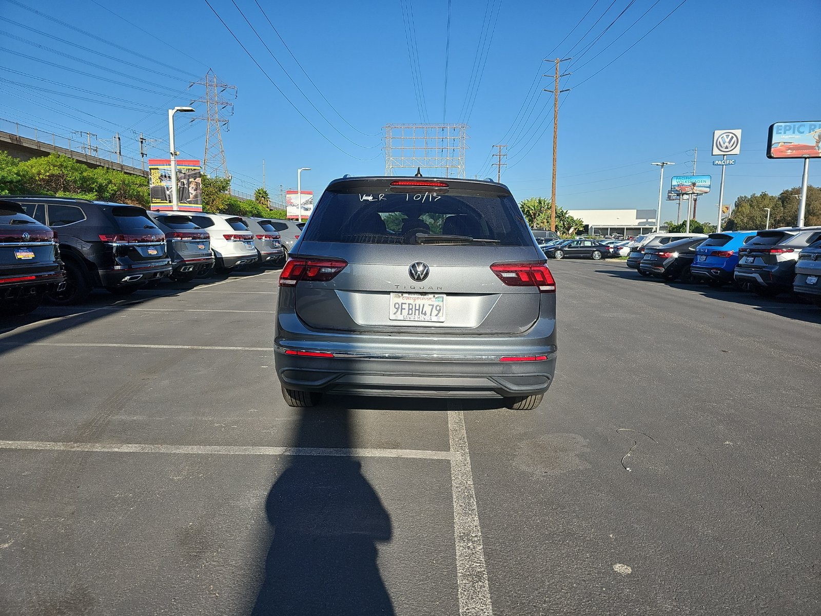Used 2023 Volkswagen Tiguan S w/ Driver Assistance Package FWD image 6