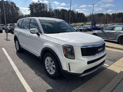 Used 2022 Kia Telluride LX image 9