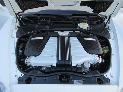 Used 2015 Bentley Continental GT image 14