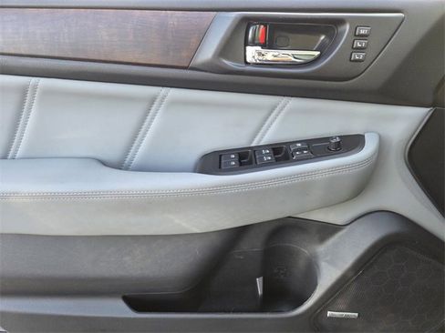 Used 2019 Subaru Outback 3.6R Limited w/ Popular Package #2 image 16