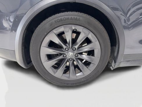 Used 2019 Tesla Model X 100D image 47