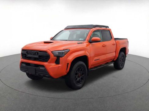 Used 2024 Toyota Tacoma TRD Sport w/ TRD Sport Premium Package image 1