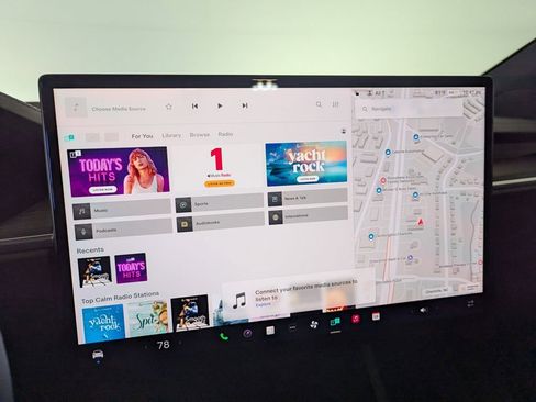 Used 2023 Tesla Model X image 12