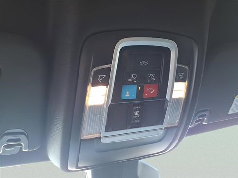 Certified 2025 RAM 1500 Laramie image 19