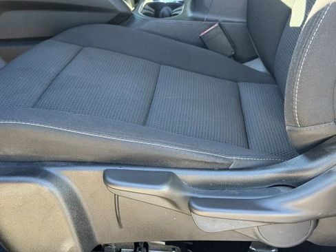 Used 2024 GMC Canyon Elevation w/ Convenience Package image 20