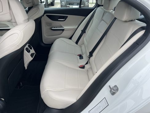 Used 2025 Mercedes-Benz C 300 Sedan image 20
