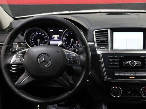 Used 2016 Mercedes-Benz GL 450 4MATIC w/ Premium I Package image 55
