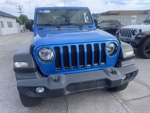 Used 2022 Jeep Wrangler Unlimited Sport AWD/4WD image 2