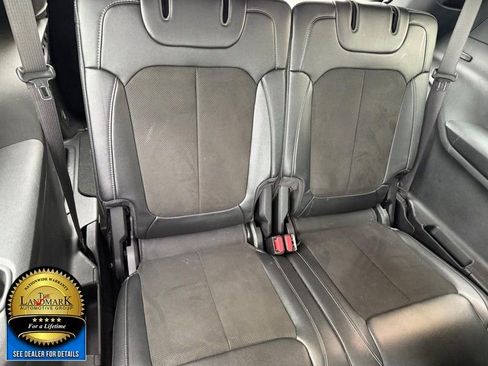 Used 2023 Jeep Grand Cherokee L Laredo image 17