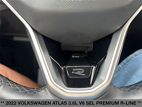 Used 2022 Volkswagen Atlas SEL Premium image 26