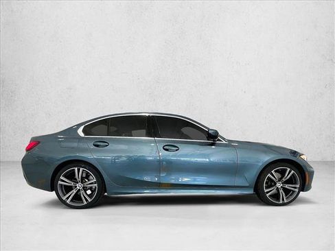 Used 2021 BMW 330i Sedan w/ Executive Package RWD image 5
