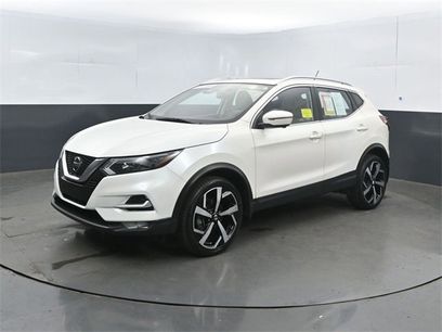 Certified 2022 Nissan Rogue Sport SL w/ Premium Package