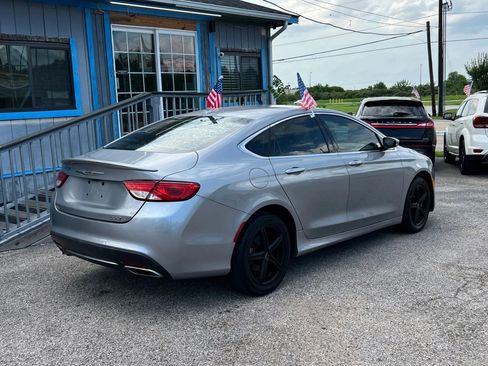 Used 2015 Chrysler 200 C image 6