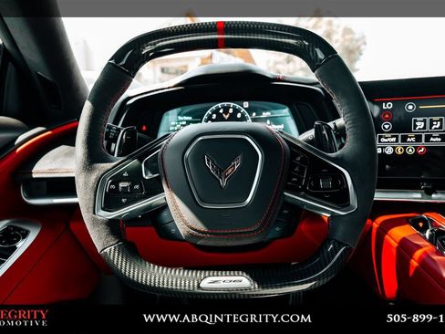 Used 2023 Chevrolet Corvette Z06 w/ Z07 Performance Package RWD image 29