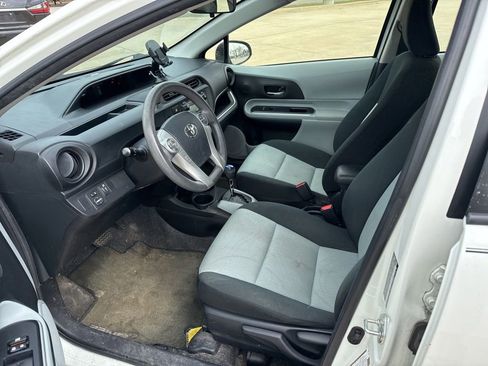 Used 2014 Toyota Prius C Two image 13