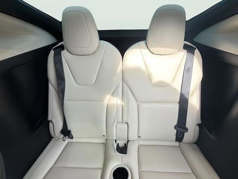 Used 2018 Tesla Model X P100D image 27
