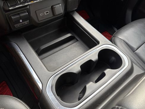 Used 2021 Chevrolet Silverado 1500 LT Trail Boss w/ Convenience Package II AWD/4WD image 19