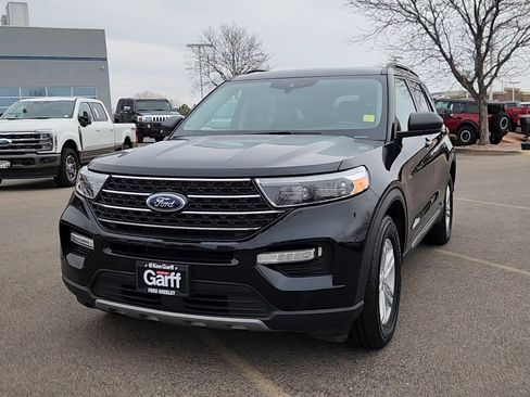 Used 2024 Ford Explorer XLT w/ Equipment Group 202A image 3