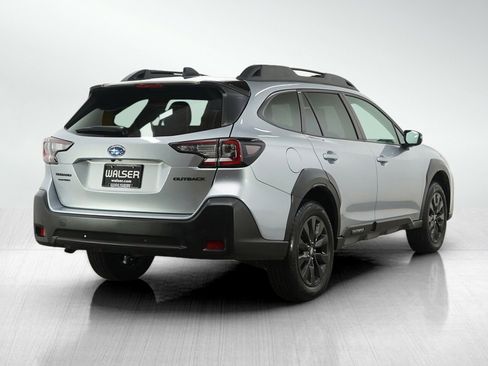 Used 2025 Subaru Outback Onyx Edition AWD/4WD image 5