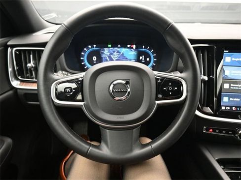 Used 2023 Volvo S60 B5 Plus w/ Climate Package image 23