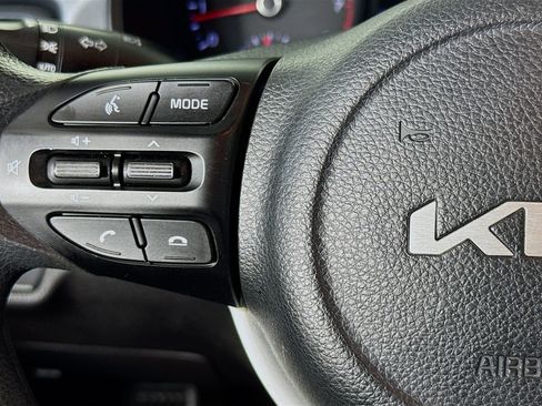 Used 2022 Kia Rio S image 13
