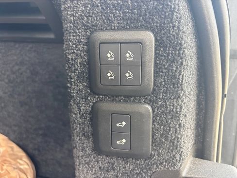 Used 2019 Land Rover Range Rover Supercharged AWD/4WD image 11
