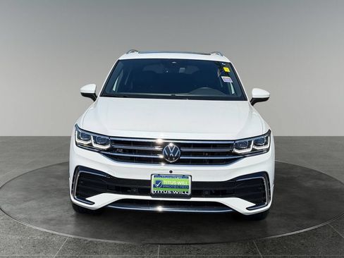 Used 2024 Volkswagen Tiguan SEL R-Line AWD/4WD image 2