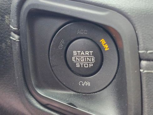 Used 2024 Jeep Wrangler Unlimited Sahara image 37