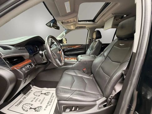 Used 2017 Cadillac Escalade ESV Premium Luxury RWD image 38