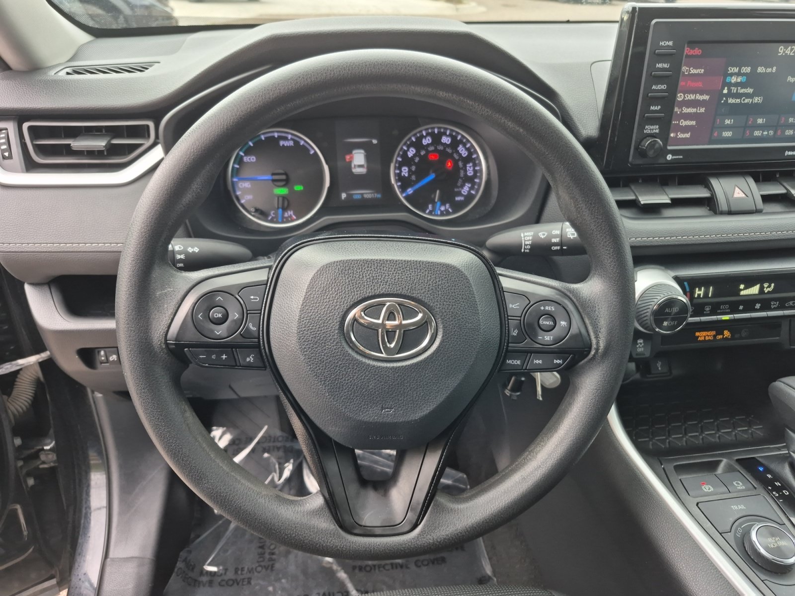 Used 2020 Toyota RAV4 LE w/ All Weather Liner Package AWD/4WD image 9