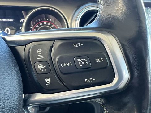 Used 2019 Jeep Wrangler Unlimited Rubicon w/ Dual Top Group image 4