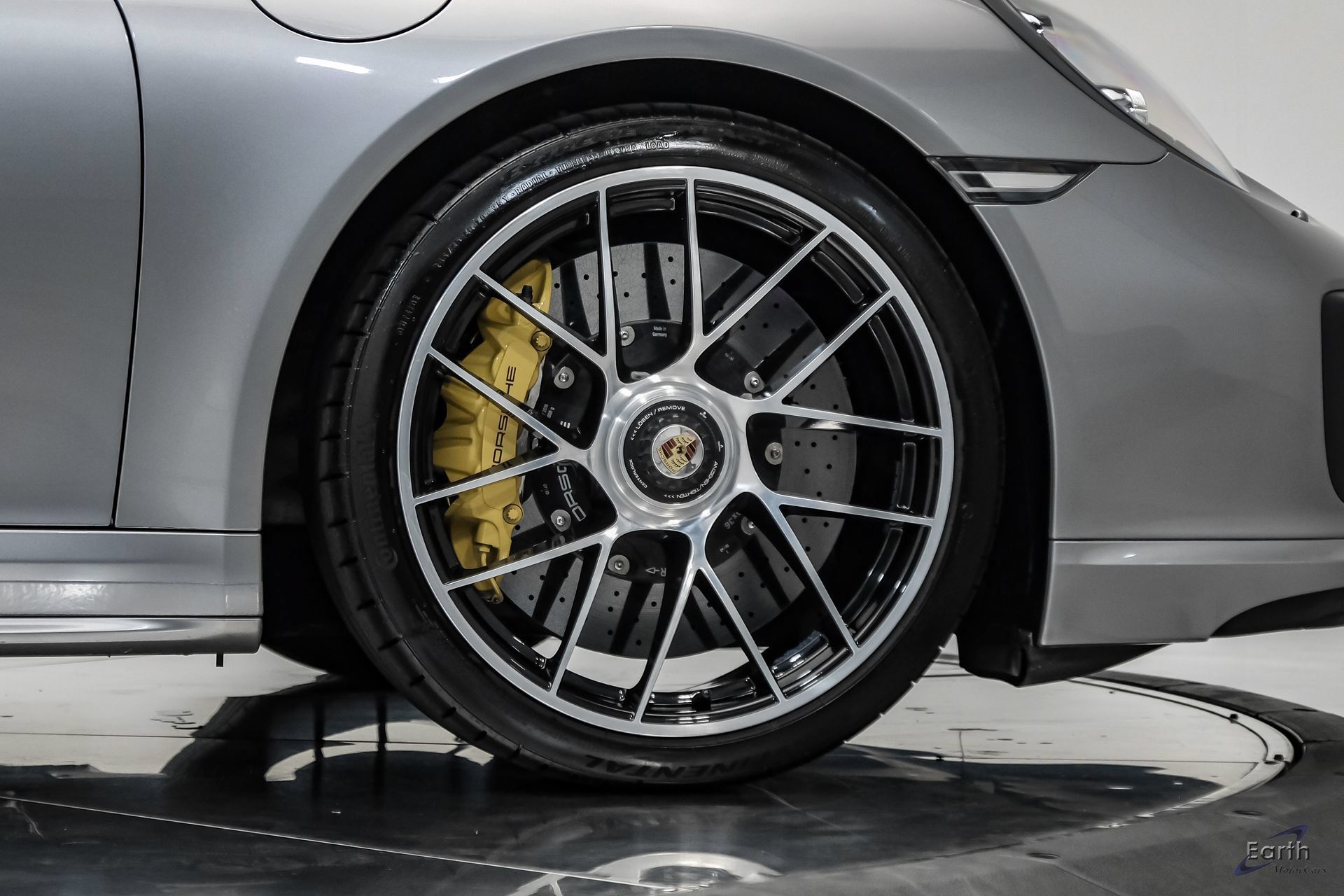 Used 2017 Porsche 911 Turbo S AWD/4WD image 92