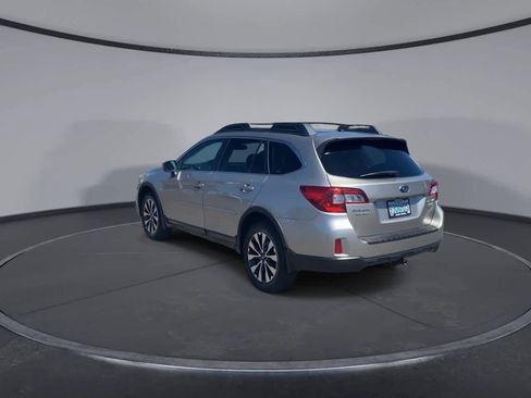 Used 2015 Subaru Outback 2.5i Limited AWD/4WD image 7