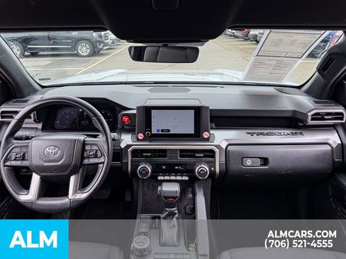 Used 2024 Toyota Tacoma TRD Off-Road AWD/4WD image 21