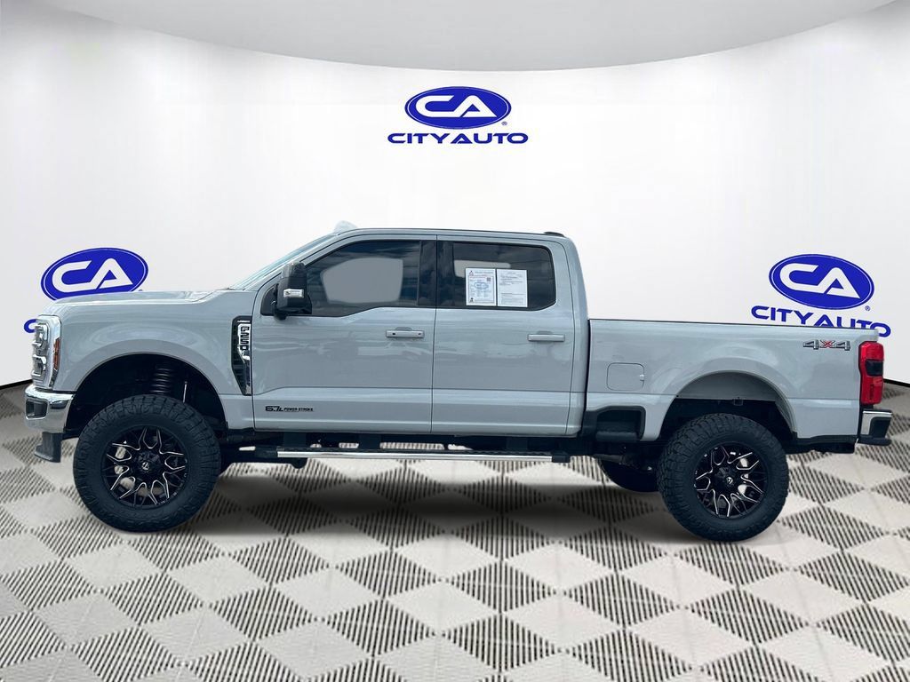 Used 2025 Ford F250 Lariat AWD/4WD image 7