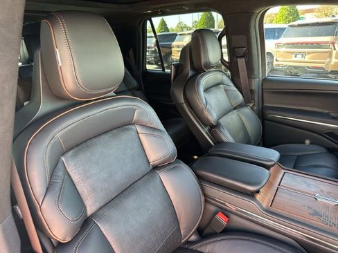 New 2025 Lincoln Navigator L Black Label image 19