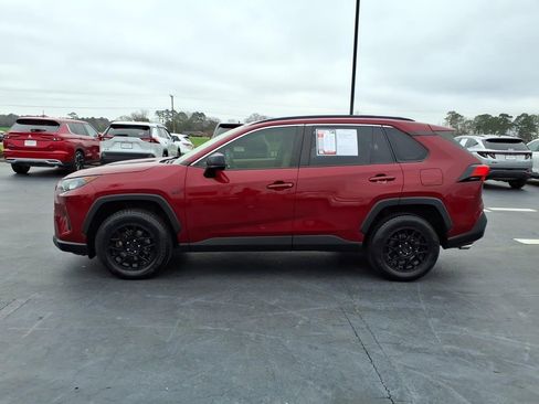 Used 2020 Toyota RAV4 LE image 6