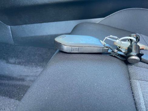 Used 2025 Kia K5 LXS image 25