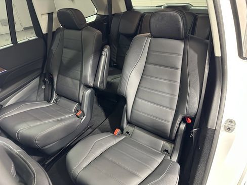 New 2026 Mercedes-Benz GLS 450 4MATIC image 17