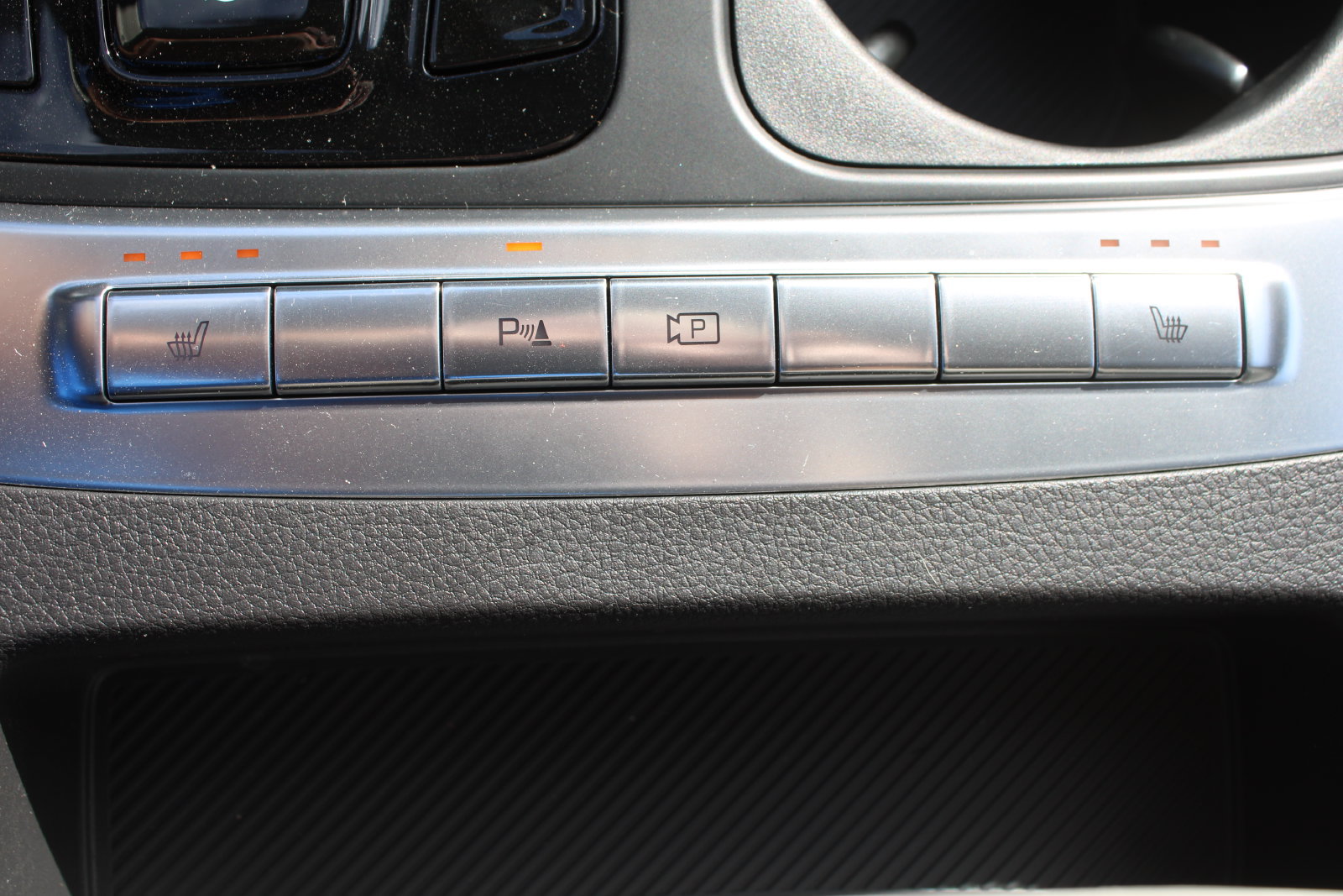 New 2026 Kia Carnival EX FWD image 41