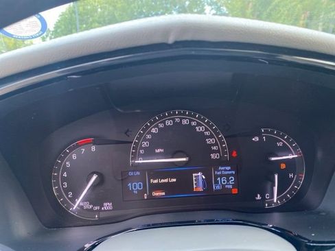 Used 2017 Cadillac XT5 Luxury w/ Driver Awareness Package FWD image 31