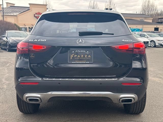 Used 2025 Mercedes-Benz GLA 250 4MATIC image 10