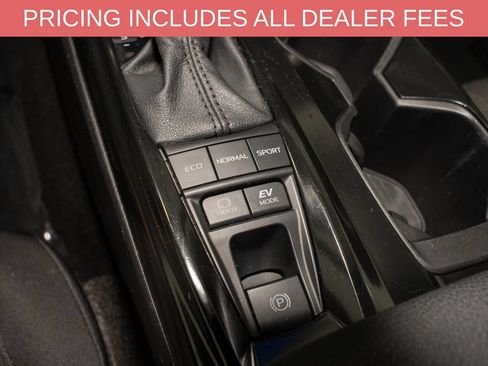 Used 2025 Toyota Camry LE w/ Convenience Package FWD image 16
