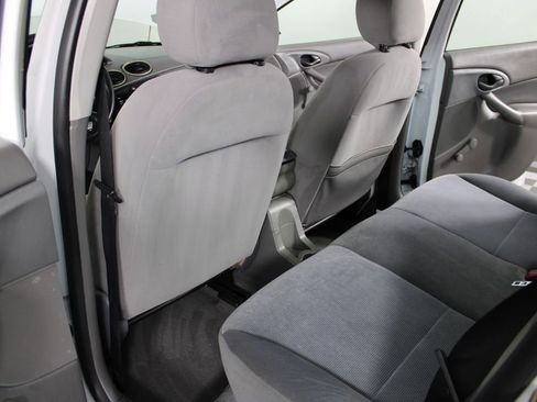 Used 2002 Ford Focus LX image 16