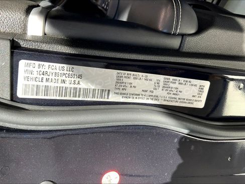 Used 2023 Jeep Grand Cherokee 4WD 4xe image 14